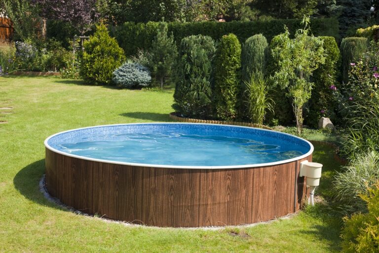 Azuro pool wood